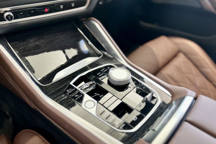 Used BMW X6 2023 xDrive40i Luxury Model with M Sport Package
