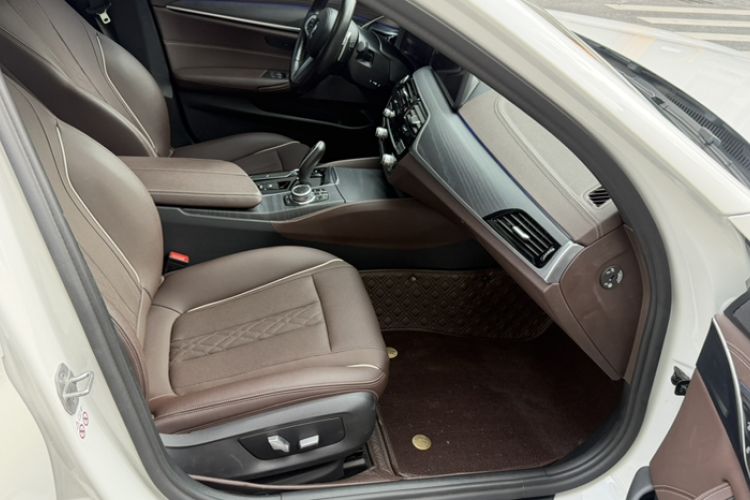 Used BMW 5 Series 2022 Restyled 530Li Leading Edition M Sport Package