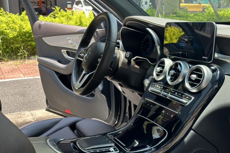 Used Mercedes-Benz GLC 2022 Refreshed GLC 260 L 4MATIC Dynamic Edition