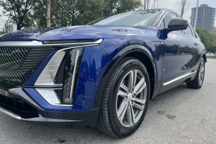 Used Cadillac LYRIQ 2022 Rear-Drive Long-Range Luxury Edition
