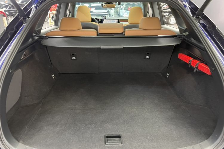 Used Lexus RX 2023 350h Two-Wheel Drive Comfort Edition Interior 1