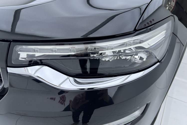 Used Jeep Commander 2018 2.0T Two-Wheel Drive Enjoy Edition China V