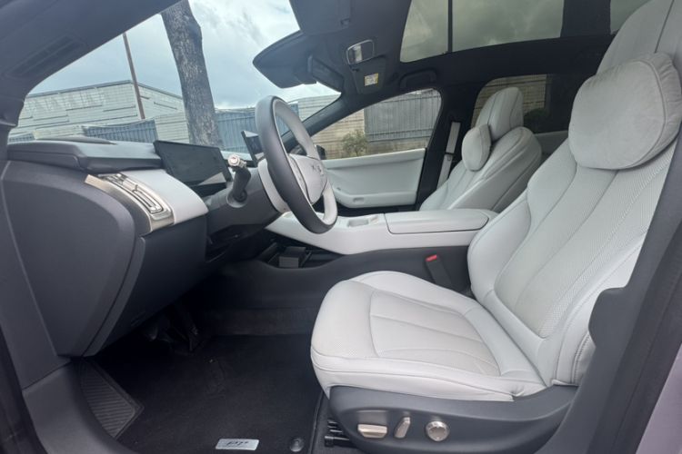 Used XPeng P7+ 2025 Ultra-Long Range Max Flagship Edition Interior 1