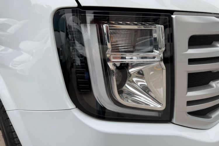 Used JMC Fushun 2023 2.0T Automatic Mid-Roof Business Class 9 (Non-Commercial)