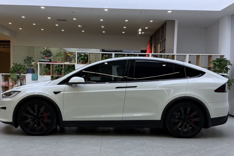 Used Tesla Model X 2023 Three-Motor All-Wheel-Drive Plaid Version