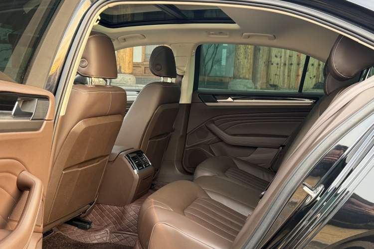 Used Volkswagen Phideon 2021 380TSI Luxury Edition
