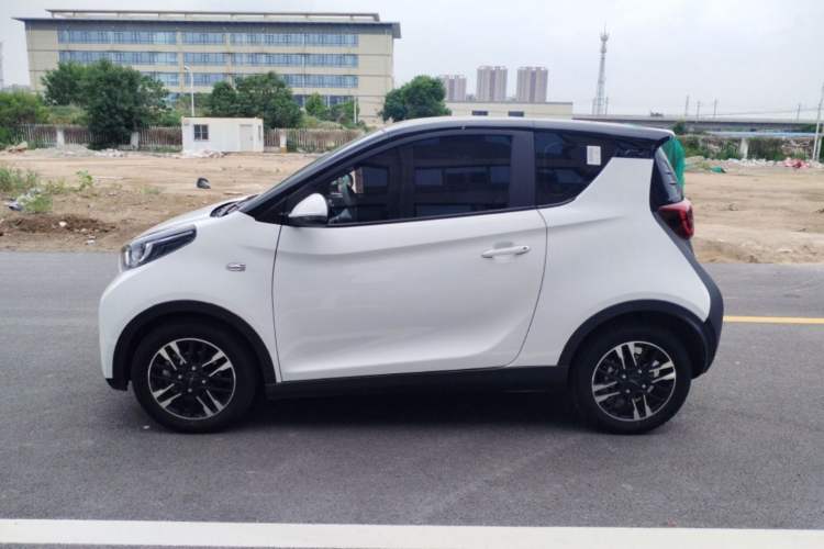 Used Chery New Energy Little Ant 2022 Revised Version Sweet Pink Edition Half-Sugar Version Lithium Iron Phosphate 30.7 kWh 30 kW 301 km