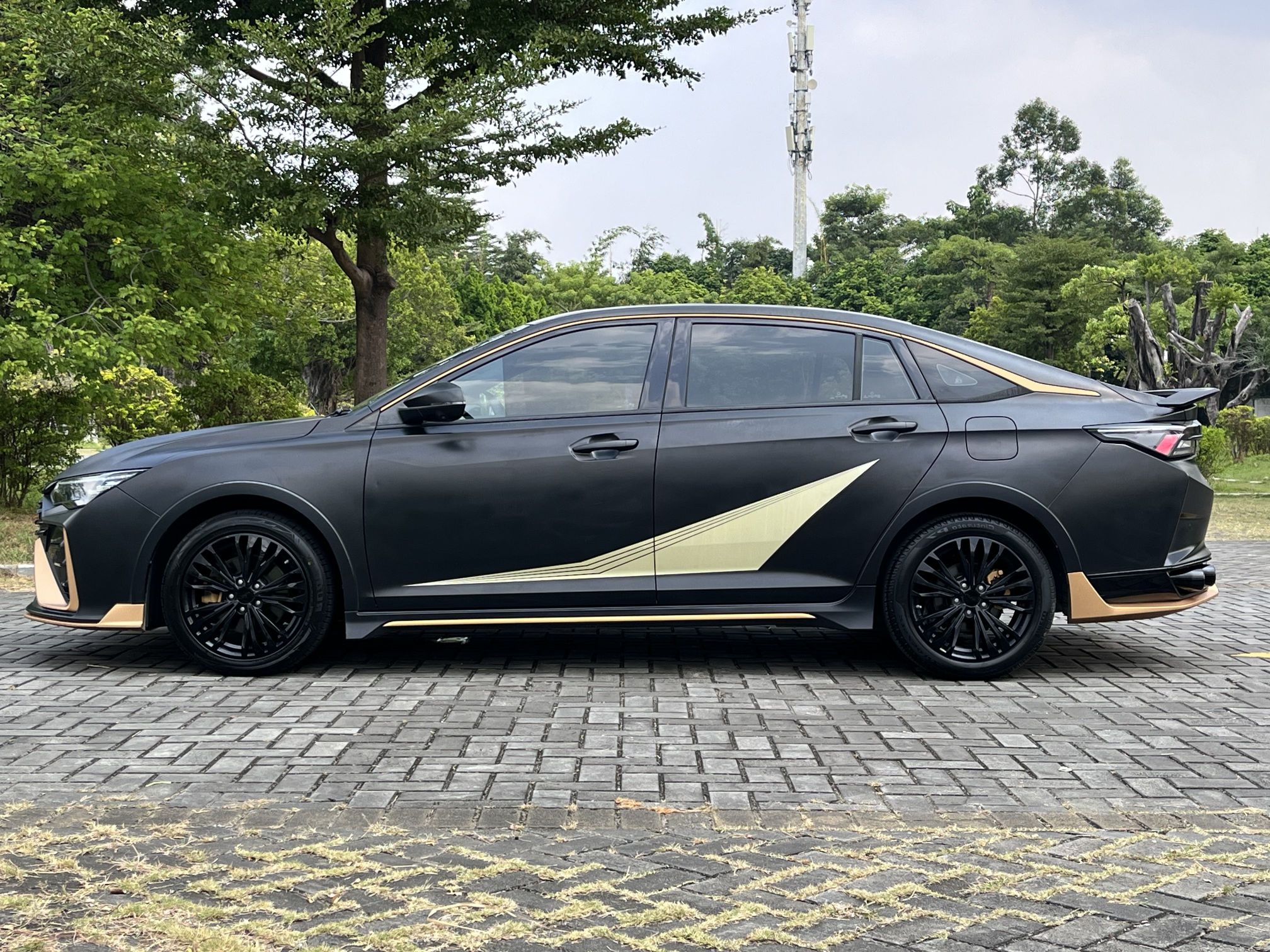 Dongfeng Aeolus Yixuan MAX 2021 1.5T Nightbreak Dawn Edition — снимка 17