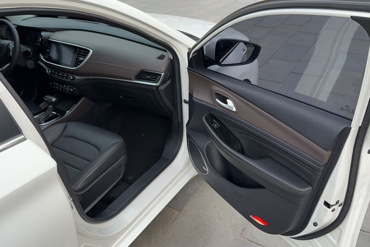 Used GAC Trumpchi GA4 2018 200T Automatic Luxury Edition Interior 7