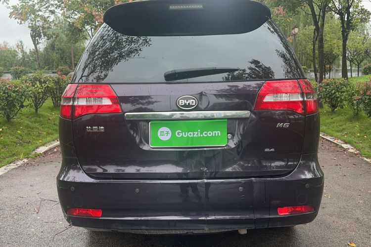 Used BYD M6 2013 2.4L Manual Luxury Model
