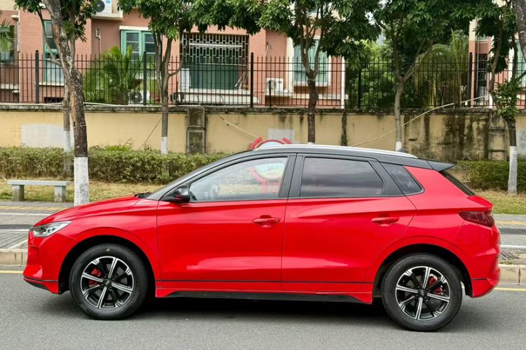 Used BYD e2 2019 Standard Range Model – Smart & Comfortable Version