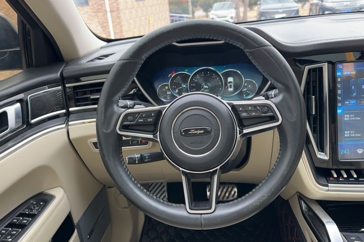 Used Zotye T700 2017 1.8T Dual-Clutch Prestige Model