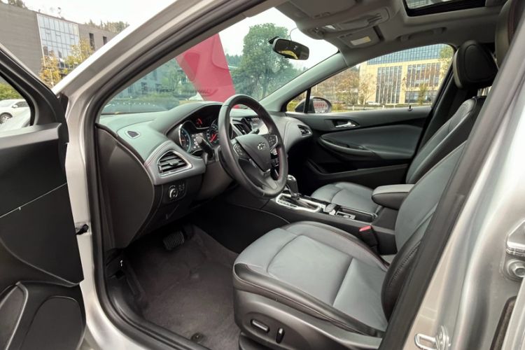 Used Chevrolet Cruze 2018 Redline 330T Dual-Clutch Flagship Edition
