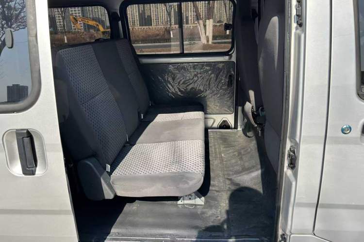 Used Wuling Zhiguang 2023 1.5L Practical Version 5/7 Seats
