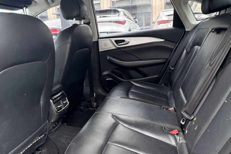 Used Roewe i6 MAX 2020 300TGI Automatic Sporty Cool Edition Interior 2