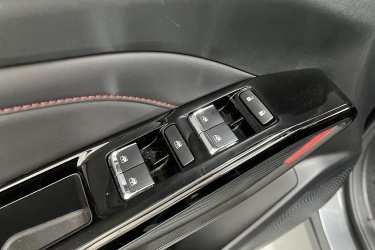 Used Changan X5 PLUS 2025 1.5T DCT High-Energy Version
