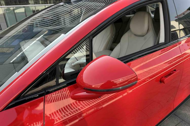 Used Hima Luxeed S7 2025 785 km Ultra