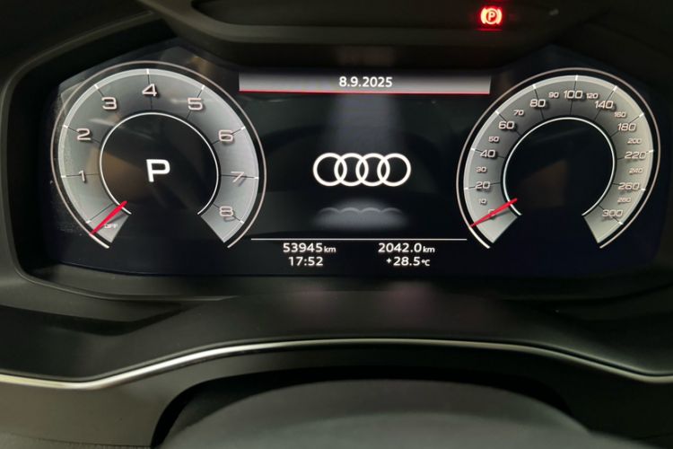 Used Audi A6L 2024 40 TFSI Luxury Prestige Edition Odometer Close Up