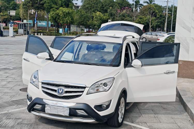 Used Changan CS35 2014 1.6L Automatic Luxury Model China IV Standard
