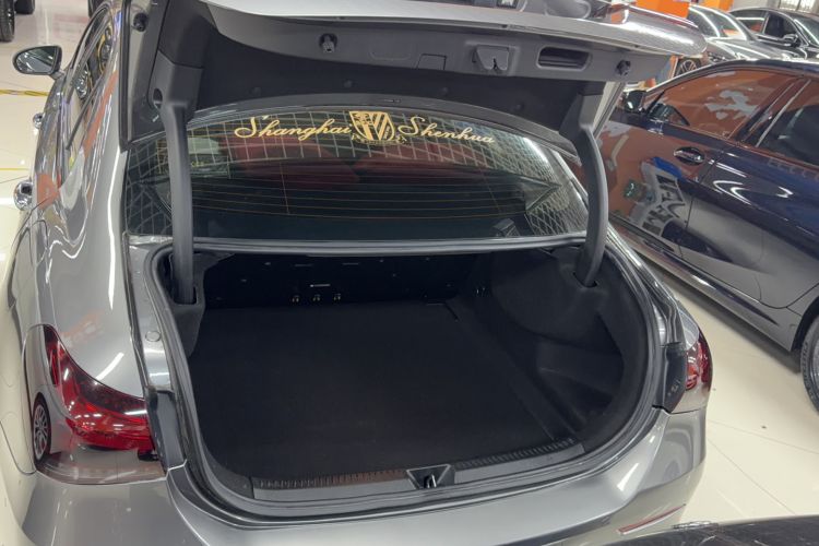 Used Mercedes-Benz A-Class 2021 A 200 L Sport Sedan Fashion Model
