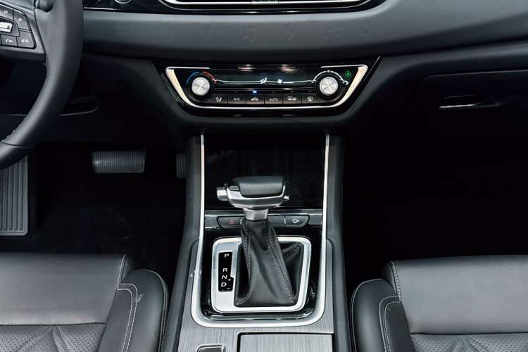 Used CHANGAN Ruicheng CC 2022 Blue Whale Edition 1.5T DCT Luxury Model Interior 4