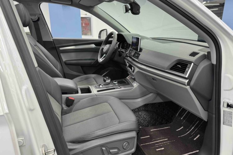 Used Audi Q5L 2018 45 TFSI Prestige Fashion Edition China V Emission Standard Interior 8