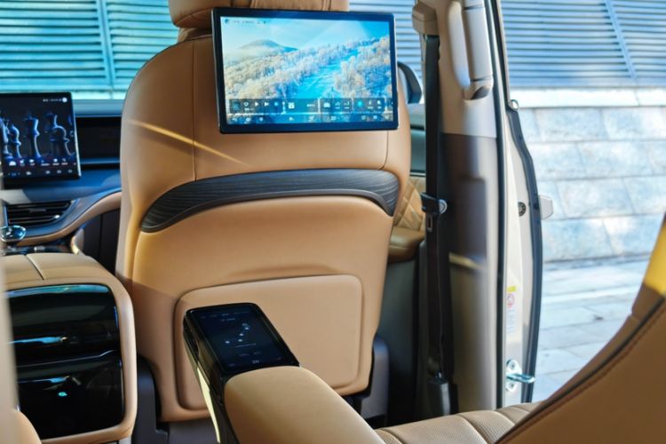 Used Denza D9 2022 DM-i 970 Four-Wheel Drive Prestige Model