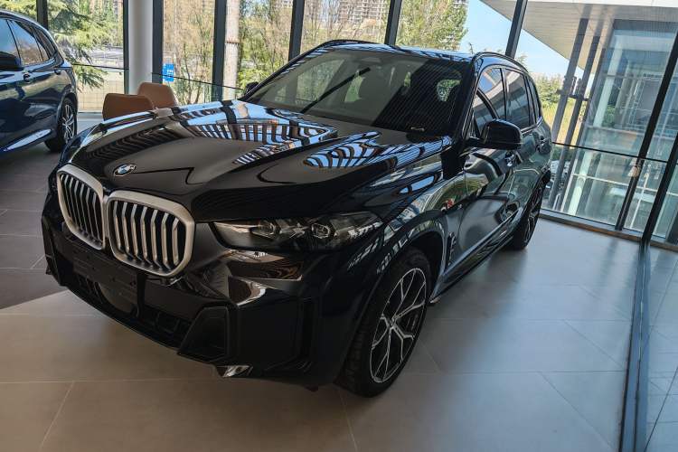 Used BMW X5 2026 Model, xDrive 30Li Prestige M Sport Night Package
