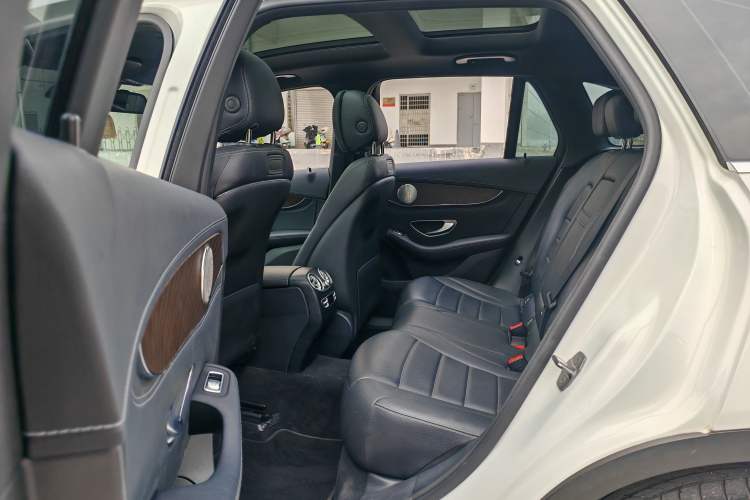 Used Mercedes-Benz GLC 2017 GLC 300 4MATIC Sport Edition