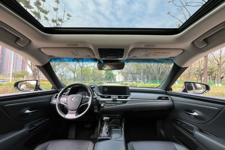 Used Lexus ES 2020 200 Excellence Edition
