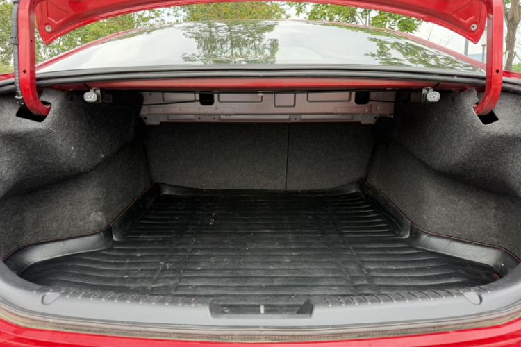 Used Mazda Atenza 2015 2.0L Blue Sky Luxury Edition
