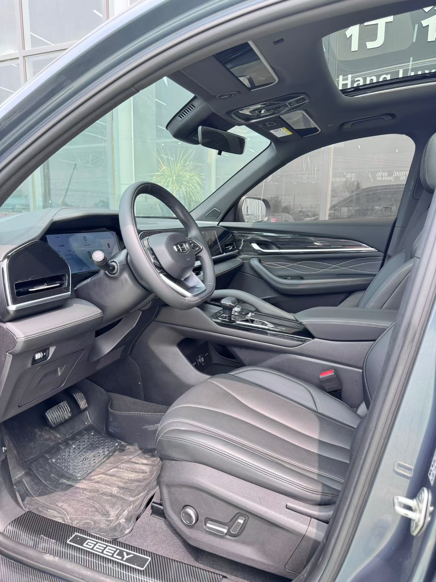 Geely Auto Monjaro L 2024 2.0TD DCT EVO Two-Wheel Drive Long-Range Version — снимка 17