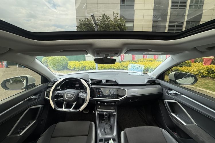 Used Audi Q3 2022 40 TFSI Fashion Dynamic Model