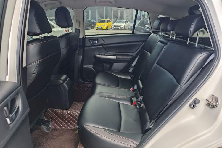 Used Subaru XV 2016 2.0i Ambition Edition Interior 5