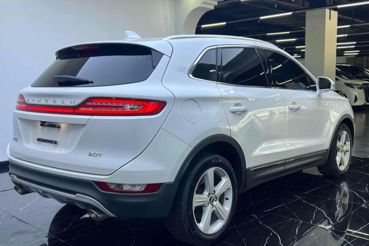 Used Lincoln MKC 2017 2.0T Two-Wheel Drive Deluxe Edition