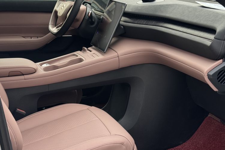 Used Nio EC6 2024 75 kWh
