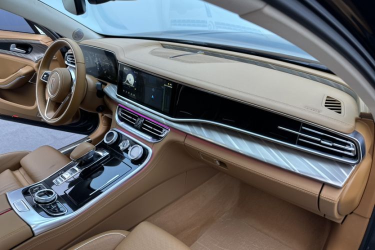 Used Hongqi H9 2020 2.0T Smart Connect Flagship Edition Interior 8