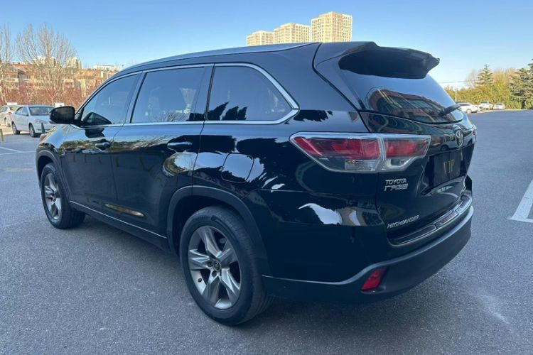 Used Toyota Highlander 2017 2.0T Four-Wheel Drive Luxury Edition 7 Seats
