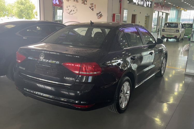 Used Volkswagen Lavida 2015 1.6L Automatic Comfort Edition