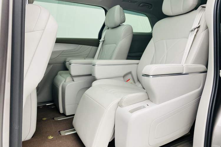 Used Roewe iMAX8 New Energy 2025 1.5T DMH Lu Zun Deluxe Edition