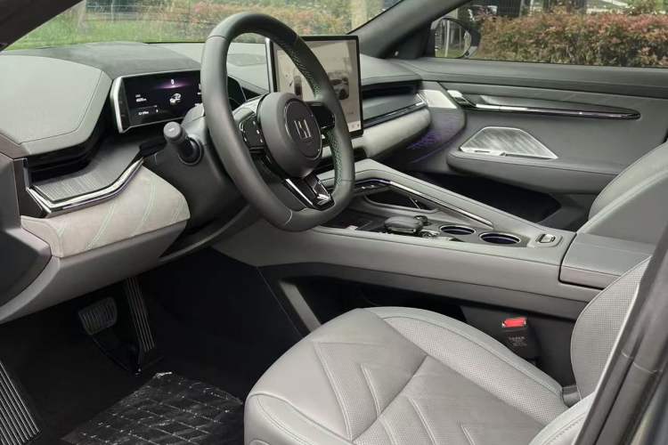 Used Zeekr 001 2023 ME Edition 100 kWh Left Front Seat