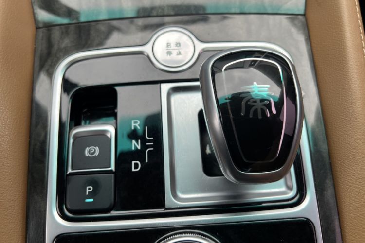 Used BYD Qin New Energy 2017 1.5T Luxury Model Gear Lever