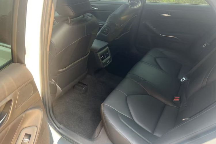 Used Toyota Avalon 2019 2.0L Luxury Edition China VI Standard