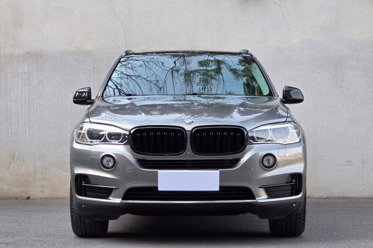 Used BMW X5 2017 xDrive28i
