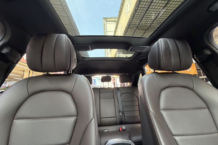 Used Mercedes-Benz GLC 2022 Facelifted GLC 260 L 4MATIC Dynamic Edition Headliner