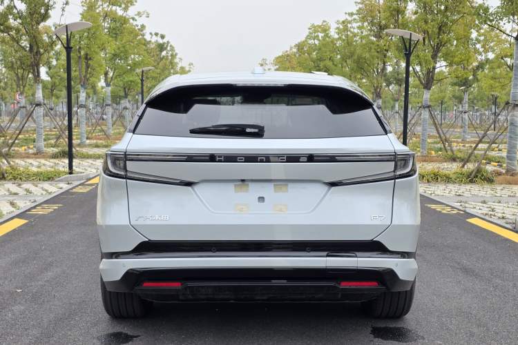 Used Honda P7 2025 Rear-Drive Long-Range Pro