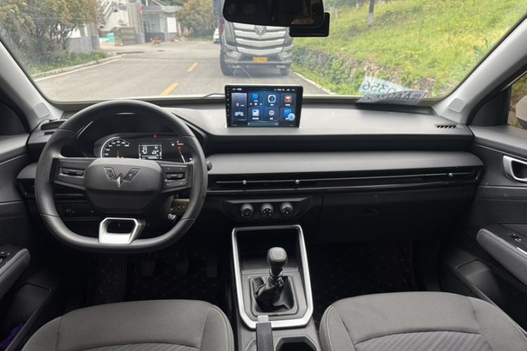 Used Wuling Alvez 2022 1.5L Manual Free-Style Model