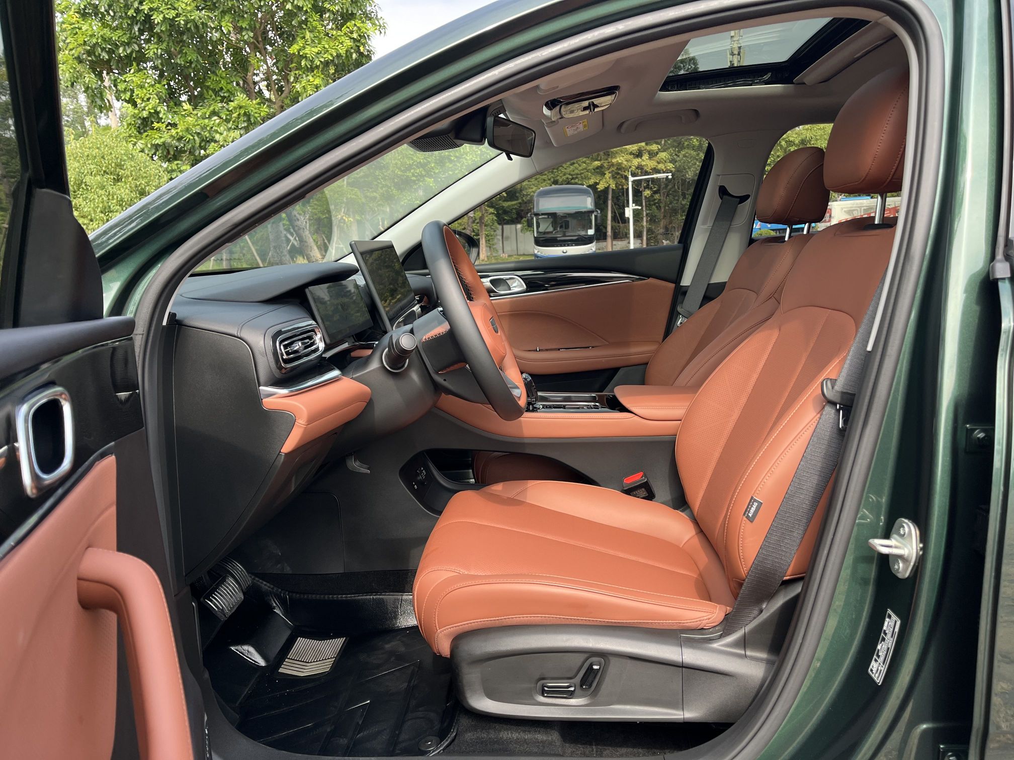 Geely Auto Emgrand 2026 Model 5th Generation 1.5T DCT Flagship Edition — снимка 20