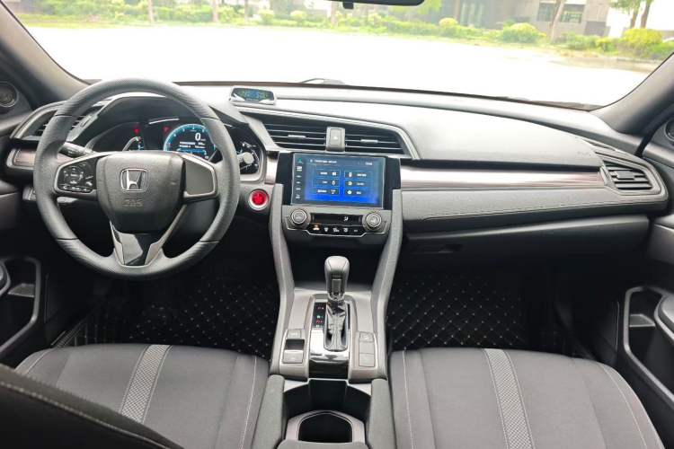 Used Honda Civic 2021 HATCHBACK 220TURBO CVT New Trendsetter Interior 1