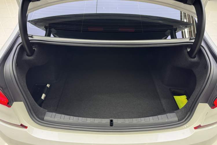 Used BMW 3 Series 2020 Restyled 325Li M Sport Package
